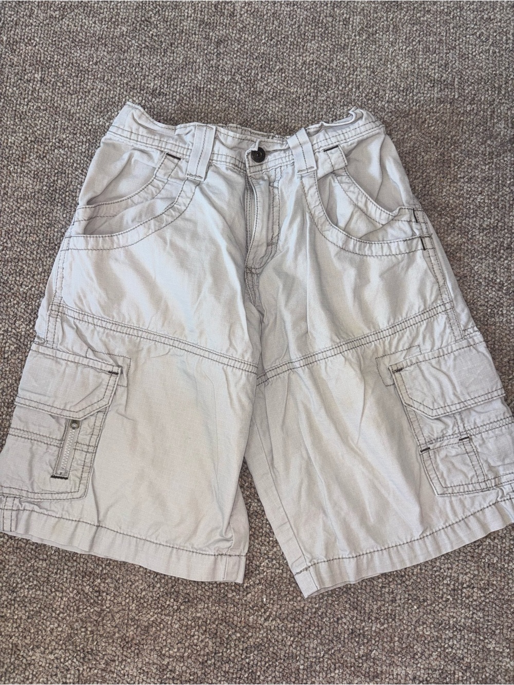 Men's Cargo Shorts in Light Gray - Casual Summer Short